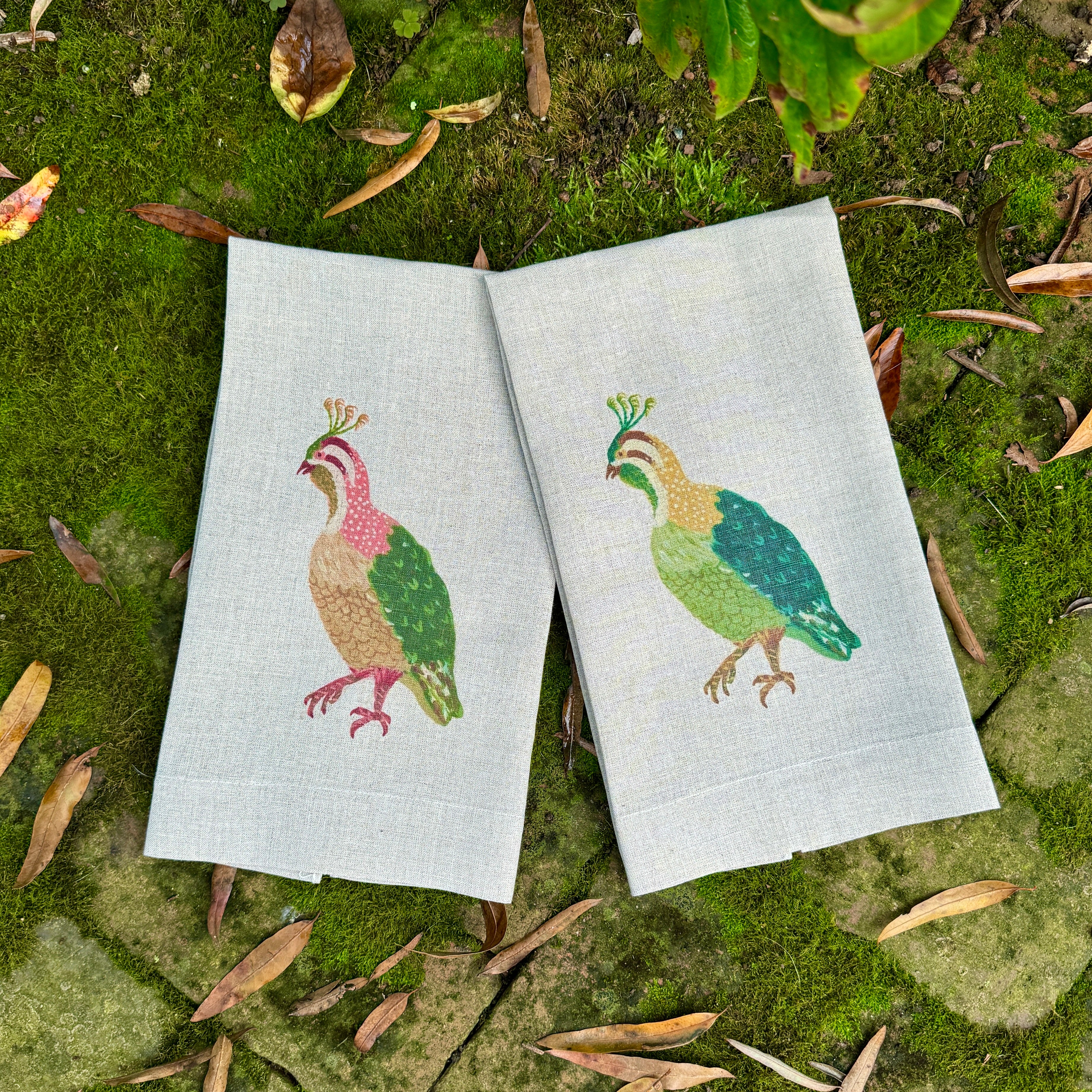 Colorful Quail Oatmeal Linen Guest Towel - Thumbnail 3