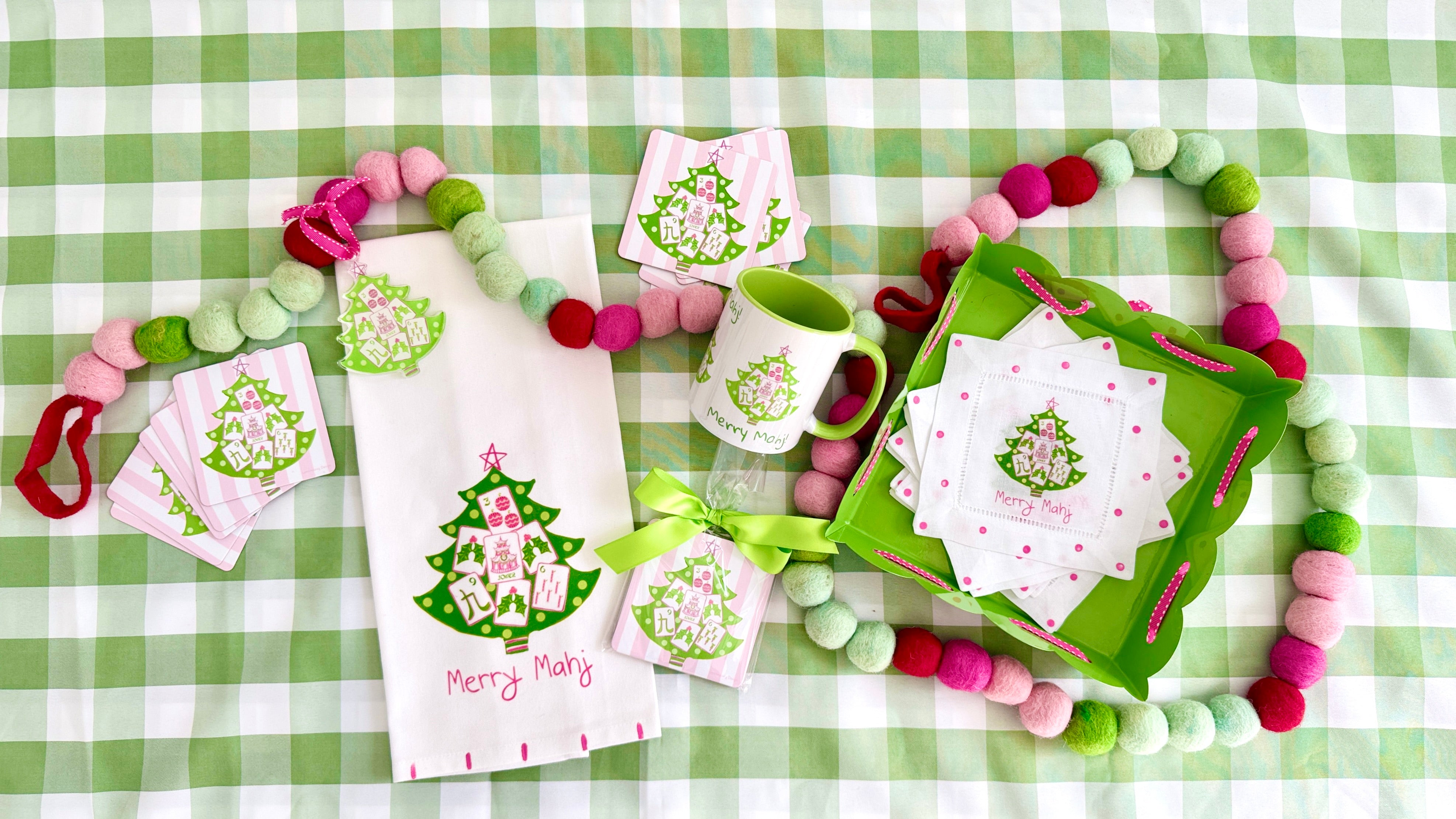 Merry Mahj! Christmas Mahjong Linen Cocktail Napkins - Thumbnail 3
