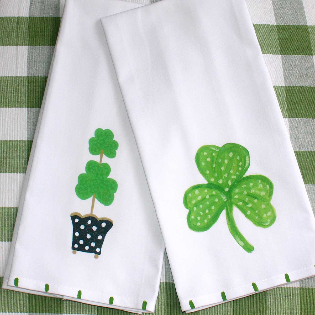 Shamrock Topiary Kitchen Towel - Thumbnail 5