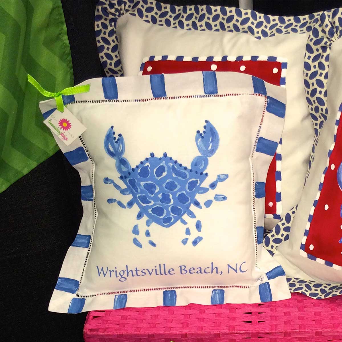 Blue and White Crab Linen Pillow - Thumbnail 3