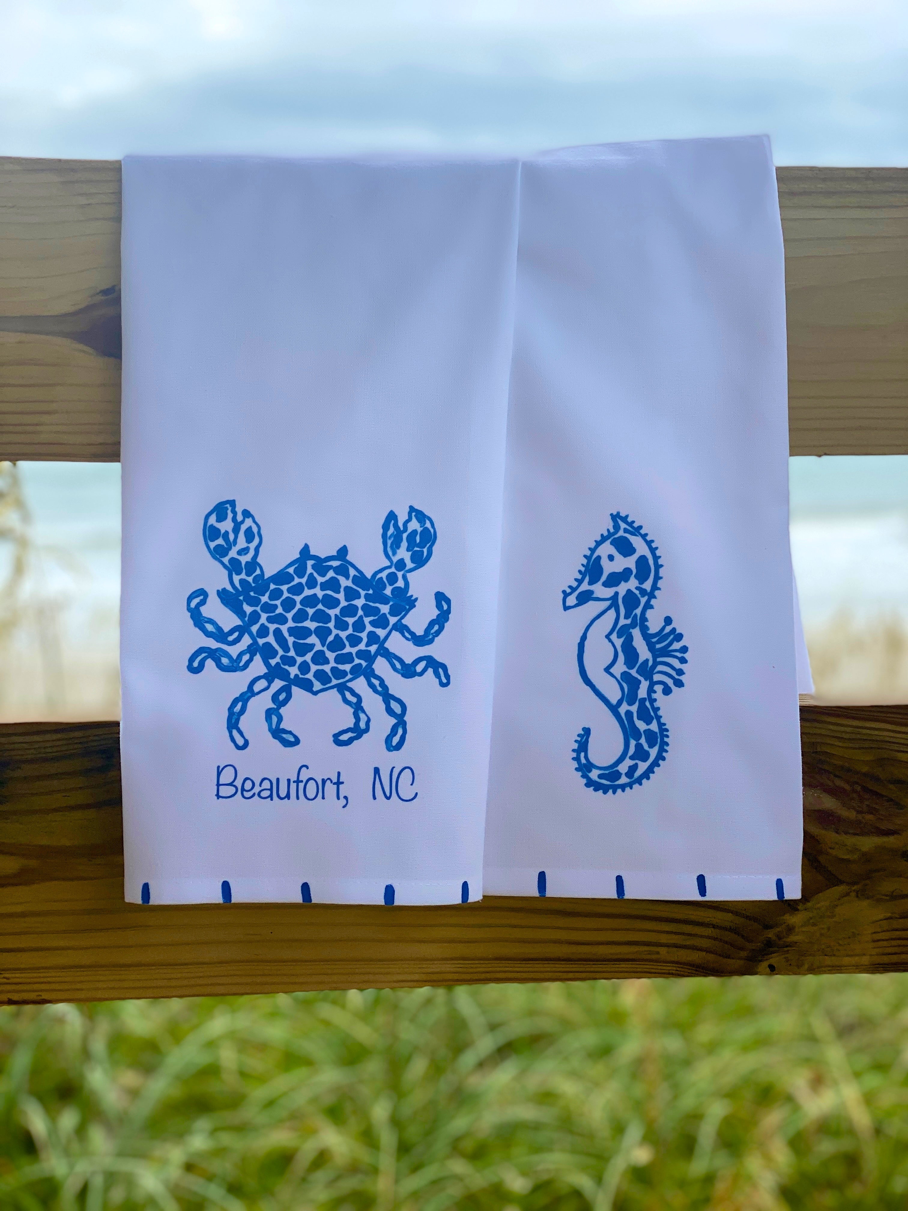 Blue Speckled Crab and Sea Horse Kitchen Towel - Thumbnail 2