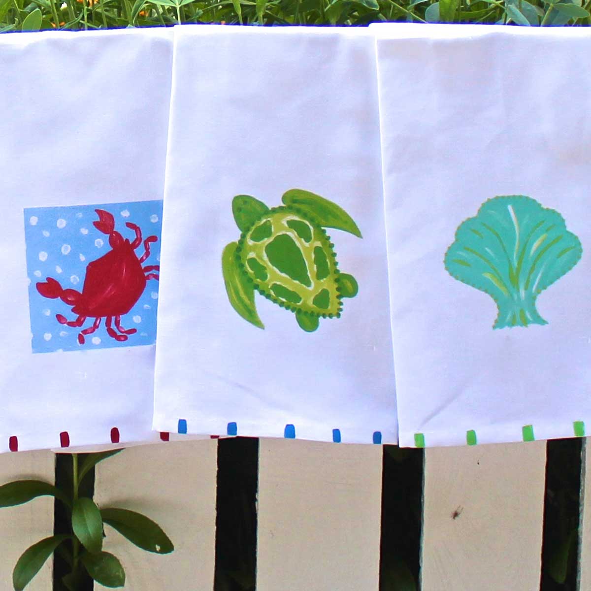 Sea Turtle Kitchen Towel - Thumbnail 2